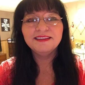 Meet your Posher, Vickie